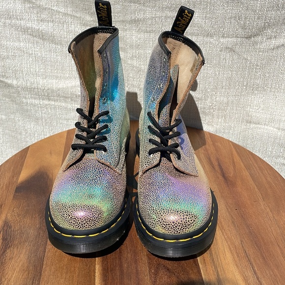 Dr. Martens Women’s 1460 Rainbow Ray Suede Lace Up Boots Size 9 - Picture 2 of 11